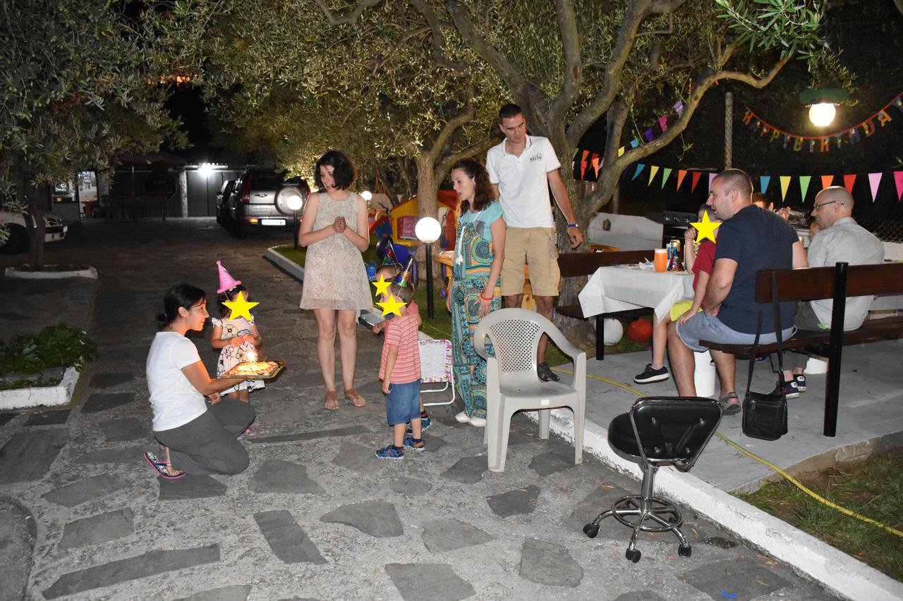 Dimos Bungalows Palaiontsiflikion Ngoại thất bức ảnh